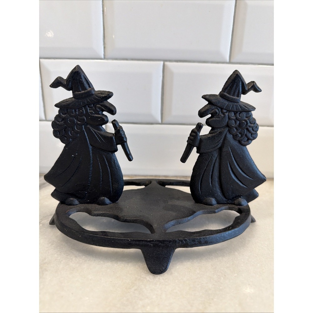 Halloween Cast Iron Witch Witches Brew Brewing Candle Holder Metal Stand ES002
